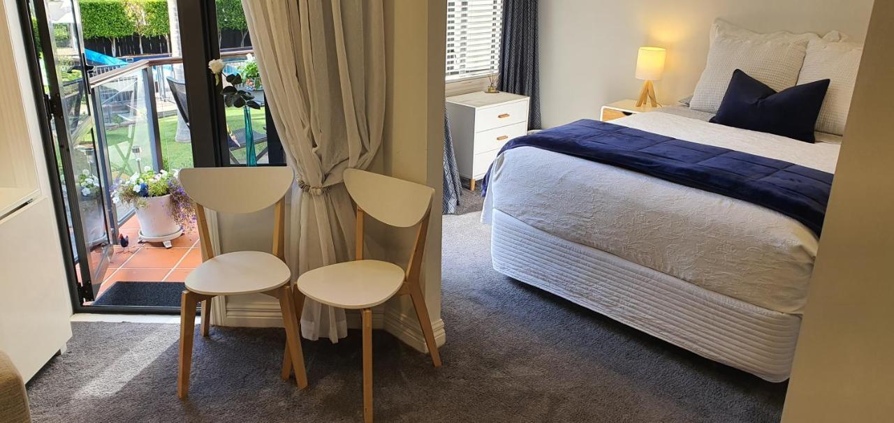 Takapuna Beach Accommodation Оукланд Екстериор снимка